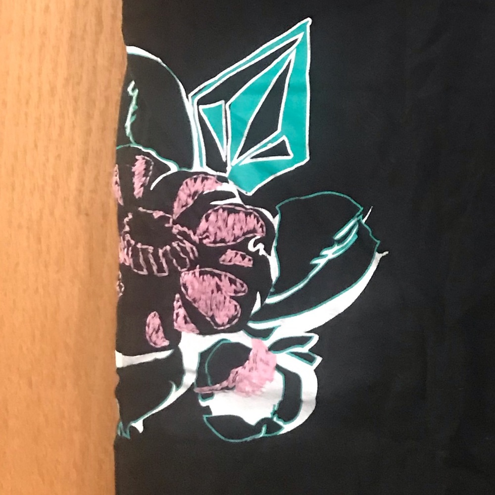 Volcom T-Shirt - Picture 3 of 4
